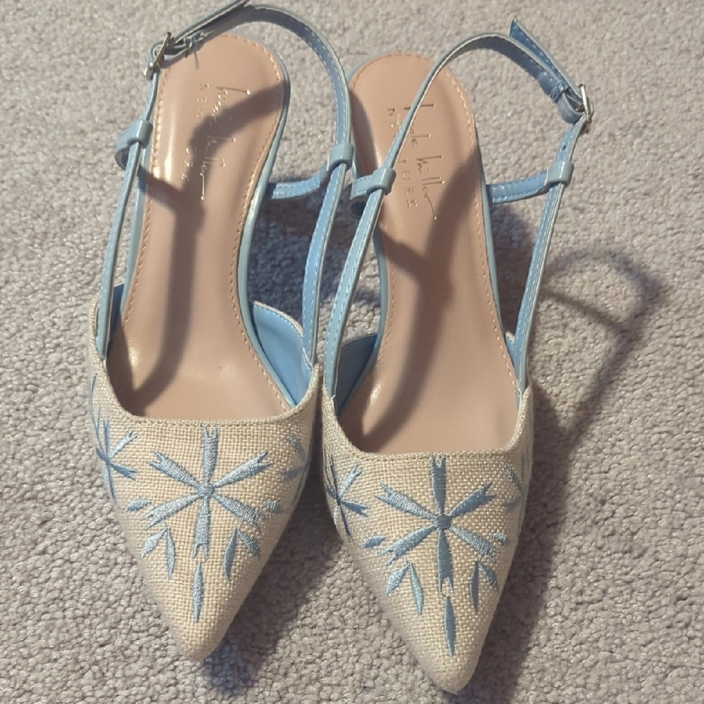 Nicole Miller Beige and Blue Heels